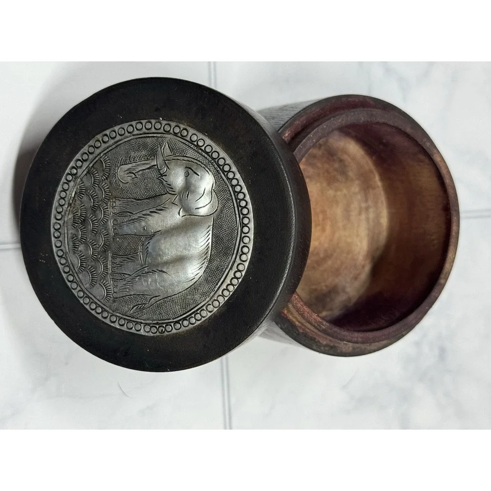 VTG Rich Dark Wooden Trinket Box With Tin Elephant Medallion On Lid 2.5